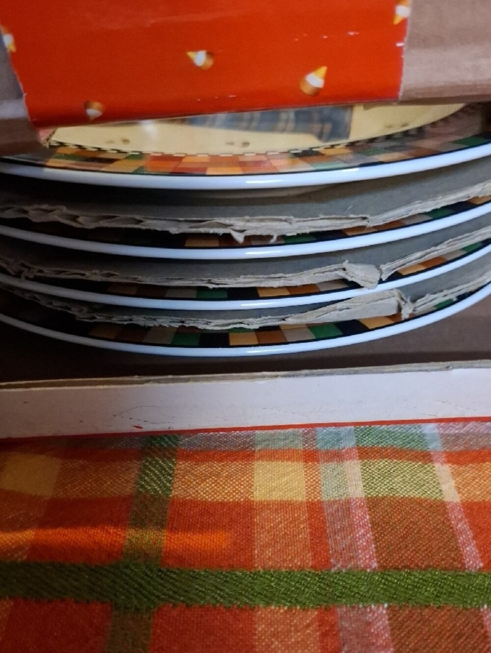 Vintage 1990s Debbie Mumm Halloween Orange Plaid Cat Salad Plates - Set of 4 - Picture 2 of 6